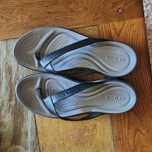 Black size 10 Croc sandals